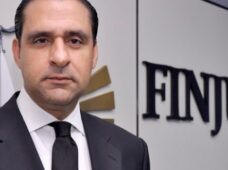 FINJUS visita Pleno de la JCE y respalda la aprobación de Ley de Partidos