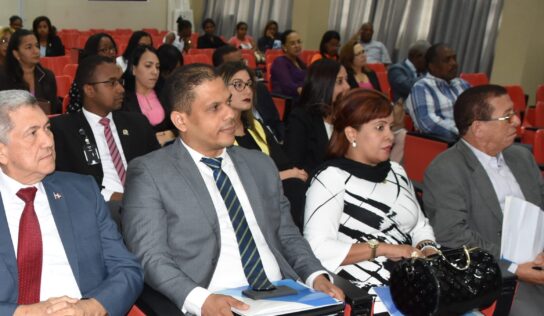 UASD presenta conferencia sobre Reforma Financiera Gubernamental y Currícula Universitaria