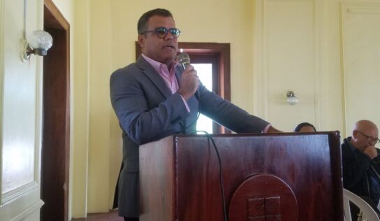 Senador San Cristóbal espera nuevo director Provincial frene depredación ríos y montañas