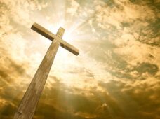 De Jesús, la cruz, para adorar a Dios