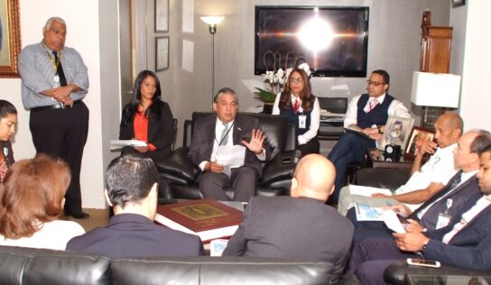 El cónsul Castillo activa en NY el Comité Operativo de Emergencia por ante posible llegada de Irma a RD