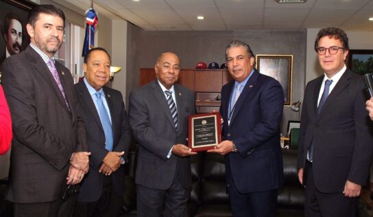 Magistrado Ray Guevara y tres jueces TC son distinguidos por Cónsul Dominicano en NY y los alcaldes de Paterson y Passaic