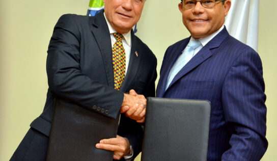 MICM e INFOTEP firman acuerdo para capacitar 3,200 empresarios Mipymes y emprendedores