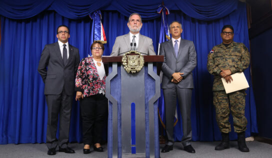 Presidente instruye salvar vidas; suspenden labores este jueves y docencia hasta el lunes