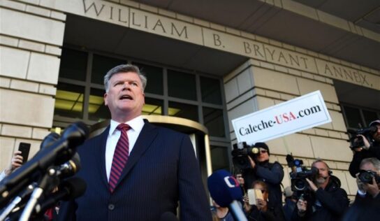 Trump niega colusión con Rusia tras acusaciones contra equipo de campaña