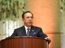 Valdez Albizu anuncia medidas que dinamizarán aún más la producción nacional