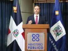 PGR informa oficialmente suspensión de tres funcionarios por caso “Quirinito”