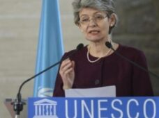 Directora de Unesco «lamenta» retiro de EEUU