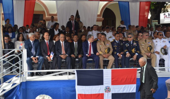 Alcalde Nelson Guillén encabeza actos por 173 aniversario de la Constitución