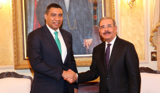 Danilo sale hacia Jamaica en visita oficial y conferencia sobre empleo y turismo sostenible