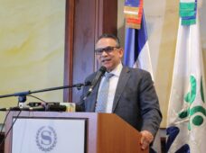 Trece entidades finalistas aspiran al Premio Iberoamericano de la Calidad que será entregado este lunes en RD