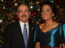 Danilo Medina llama la ciudadanía a compartir en familia, evitar excesos y violencia en esta Navidad