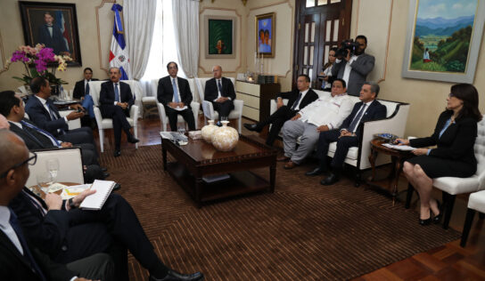 Dominicana Limpia mejorará 8 destinos finales que gestionan el 72% de los residuos sólidos del país