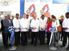 Presidente Medina inaugura Unidad de Atención a Víctimas de Violencia de Género en Barahona