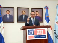 ANDRÉS NAVARRO VE NECESARIA UNA NUEVA LEY DE EDUCACIÓN QUE RESPONDA A LOS NUEVOS TIEMPOS