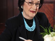 PERIODISTA CARMENCHU BRUSILOFF UGARTE ES ELEGIDA PREMIO NACIONAL DE PERIODISMO 2018