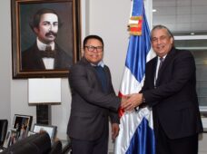 Director general de Pasaportes se reúne con el cónsul de RD en Nueva York y tratan sobre nueva libreta y sus mecanismos de seguridad