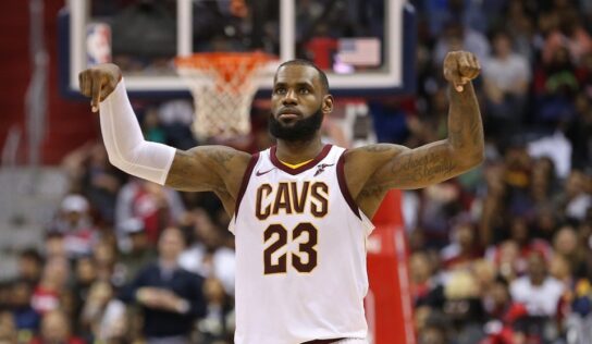 Lebron James: Me gustaria jugar junto a mi hijo en la NBA
