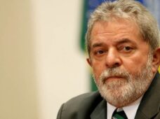 Juez ordena el inmediato ingreso a prisión de Lula da Silva