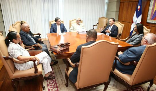 Procurador y querellantes caso Blas Olivo sostienen reunión de trabajo