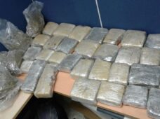 OCUPAN 332 LIBRAS PRESUMIBLEMENTE MARIHUANA EN PROVINCIA INDEPENDENCIA Y DISTRITO NACIONAL