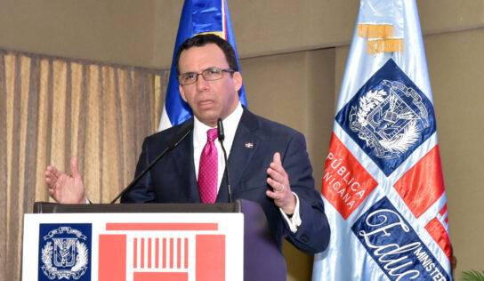 ANDRÉS NAVARRO ANUNCIA ÚLTIMA CONVOCATORIA PARA ESCOGENCIA DE 15 NUEVOS DIRECTORES DISTRITALES