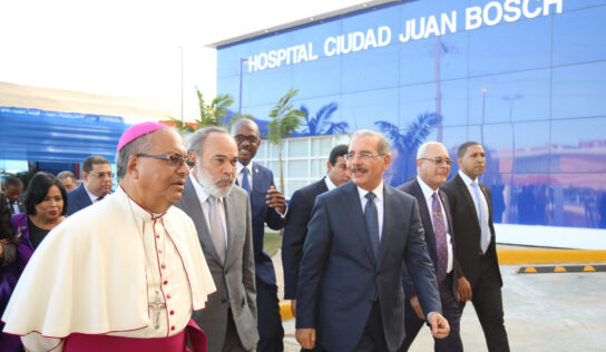 Danilo Medina entrega hospital nuevo y equipado prometido a residentes Ciudad Juan Bosch