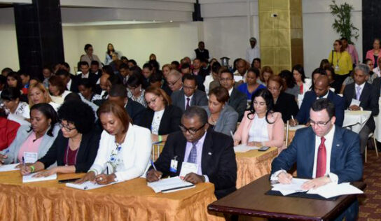 ANDRÉS NAVARRO TRABAJA CON NUEVOS DIRECTORES REGIONALES Y DISTRITALES LOS CAMBIOS EN LA EDUCACIÓN