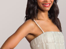 Actriz Zoe Saldaña estará en el Paseo de la Fama de Hollywood