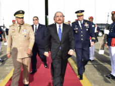Presidente Danilo Medina parte hacia Costa Rica para asistir a transmisión mando presidencial de Carlos Alvarado