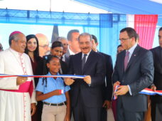 PRESIDENTE DANILO MEDINA ENTREGA UNA ESCUELA PRIMARIA Y DOS ESTANCIAS INFANTILES EN PUERTO PLATA