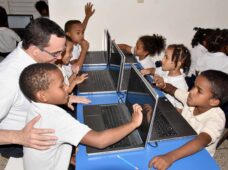 ANDRÉS NAVARRO ESTABLECE ACUERDO DE COGESTIÓN PARA ATENCIÓN DE NIÑOS Y NIÑAS EN CONDICIONES DE VULNERABILIDAD