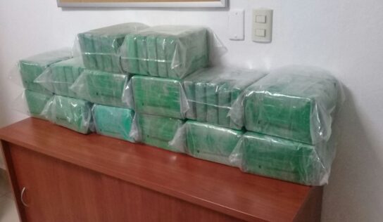 AUTORIDADES OCUPAN 71 KILOS DE COCAINA EN COSTAS DEL SEIBO