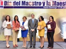 ANDRÉS NAVARRO ABOGA POR CONSTRUCCIÓN DE LIDERAZGOS AUTÉNTICOS BASADOS EN EL BIEN COMÚN