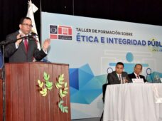MINISTERIO DE EDUCACIÓN Y DIGEIG CAPACITAN DIRECTORES PARA DESARROLLAR GESTIÓN ÉTICA Y TRANSPARENTE