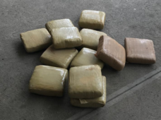 DICAN de la Policía en Santiago incauta 12 paquetes de 60 libras de marihuana equivalentes a más de 27 mil gramos que transportaban en vehículo en la autopista Joaquín Balaguer