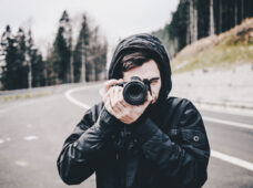 Nombran al amigo y pintor plástico internacional Bayunga Kialeuka, Director de la Galería Amadlozi en Liberty City, Florida