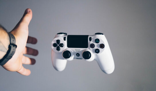 EN EL 2011 EL GENERAL CASTRO CASTILLO REVELO QUE FIGUEROA AGOSTO UTILIZO AL LIDER DE LATING KING PARA ASESINATOS