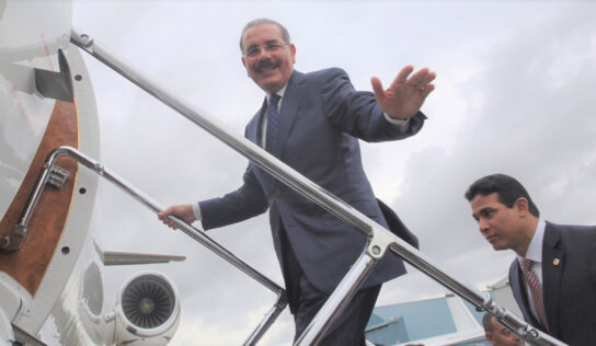 Danilo Medina parte mañana a Colombia. Asistirá a transmisión de mando de Iván Duque