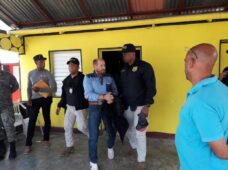 DNCD CAPTURA NARCOTRAFICANTE PROFUGO DE LA JUSTICIA ITALIANA Y MIGRACION LO DEPORTA A SU PAIS