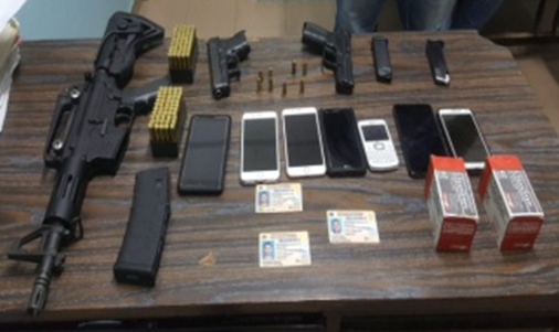 Policía Nacional apresa integrantes de una banda de malhechores ocupándoles un fusil, dos pistolas, decenas de municiones, varios celulares y dos vehículos