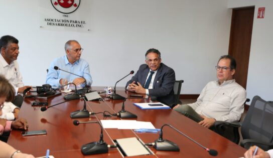 MAP presenta propuesta de Reforma Estructural del Estado a empresarios de Santiago