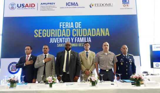 Policía Nacional participa con éxito en primera Feria de Seguridad Ciudadana