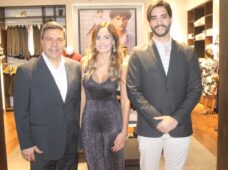 PERRY ELLIS INAUGURA POR TODO LO ALTO EN AGORA MALL