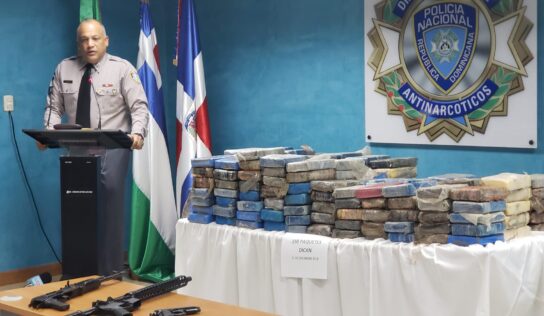 DICAN OCUPA 198 PAQUETES DE COCAÍNA