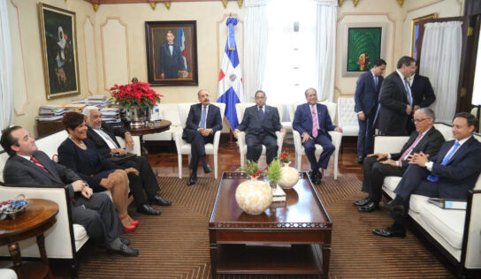 Presidente encabeza reunión Consejo Nacional de la Magistratura