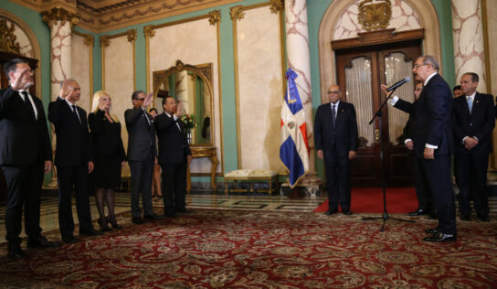 Presidente Danilo Medina juramenta nuevos jueces miembros Tribunal Constitucional