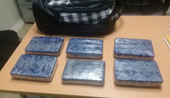 OCUPAN SEIS PAQUETES DE COCAINA A EXTRANJERO EN AEROPUERTO DE PUNTA CANA