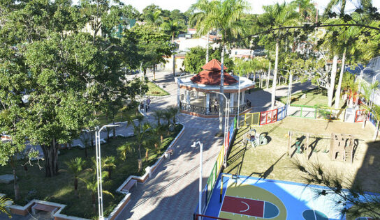 En Monción, Danilo Medina entrega parque municipal y seis carreteras