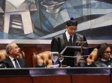 Presidente Danilo Medina asiste a Audiencia Solemne con motivo del Día del Poder Judicial